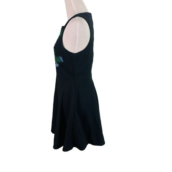 🟣🟣🟣 TOBI Women's Size Small Black Embroidered Floral Tunic Dress - Picture 5 of 11